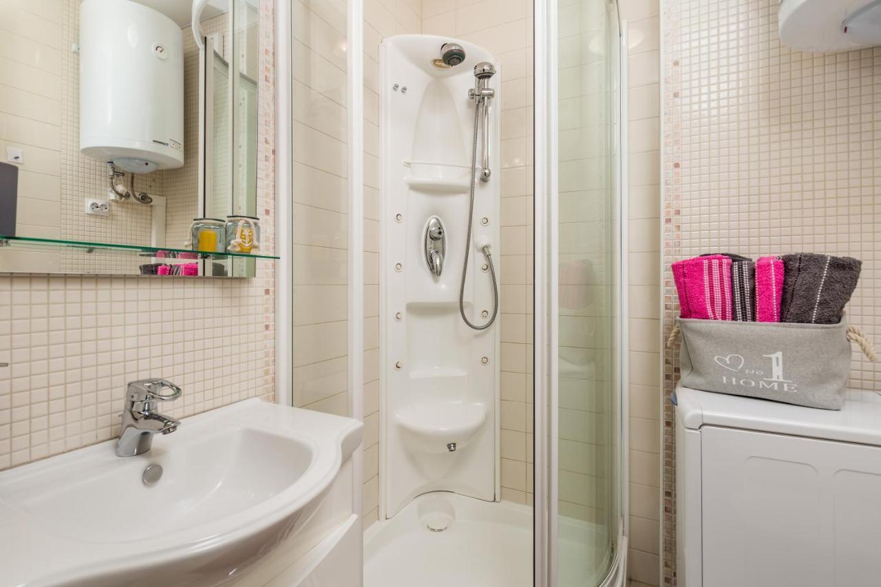 Apartment Maja Opatija With Free Private Parking And Lovely Sea View Terrace Exteriör bild