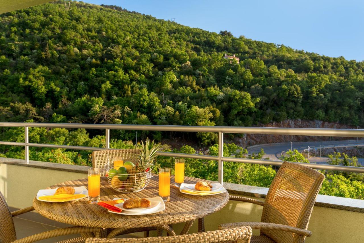 Apartment Maja Opatija With Free Private Parking And Lovely Sea View Terrace Exteriör bild