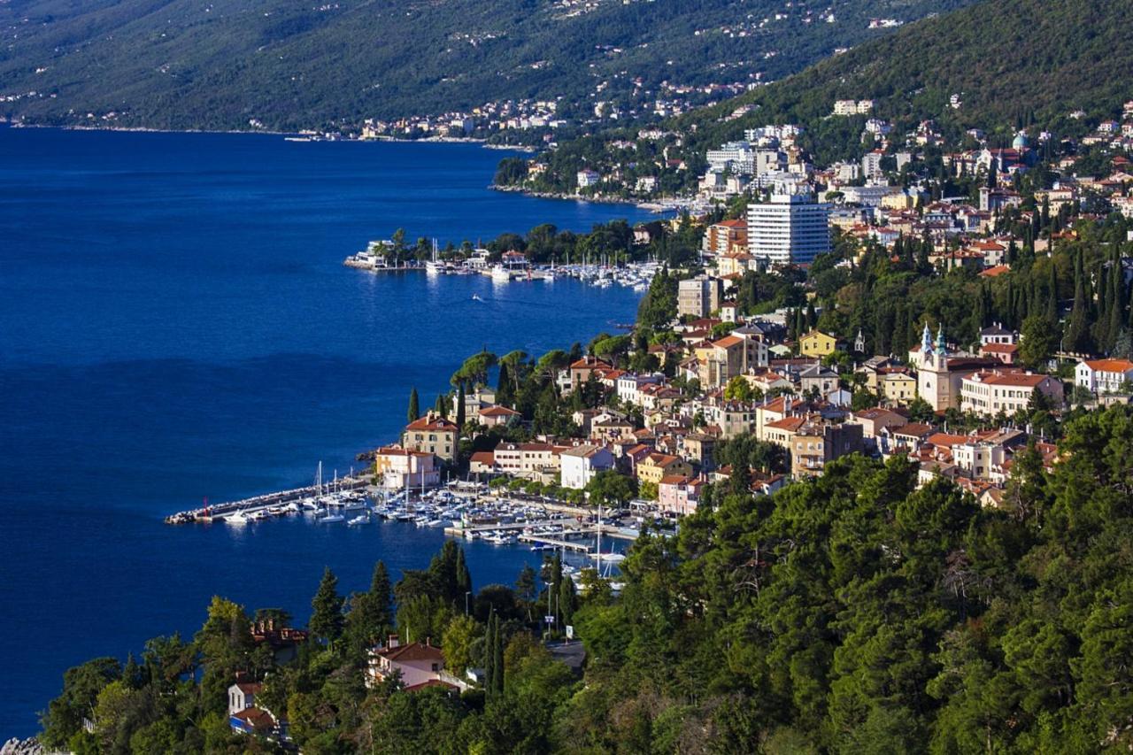 Apartment Maja Opatija With Free Private Parking And Lovely Sea View Terrace Exteriör bild