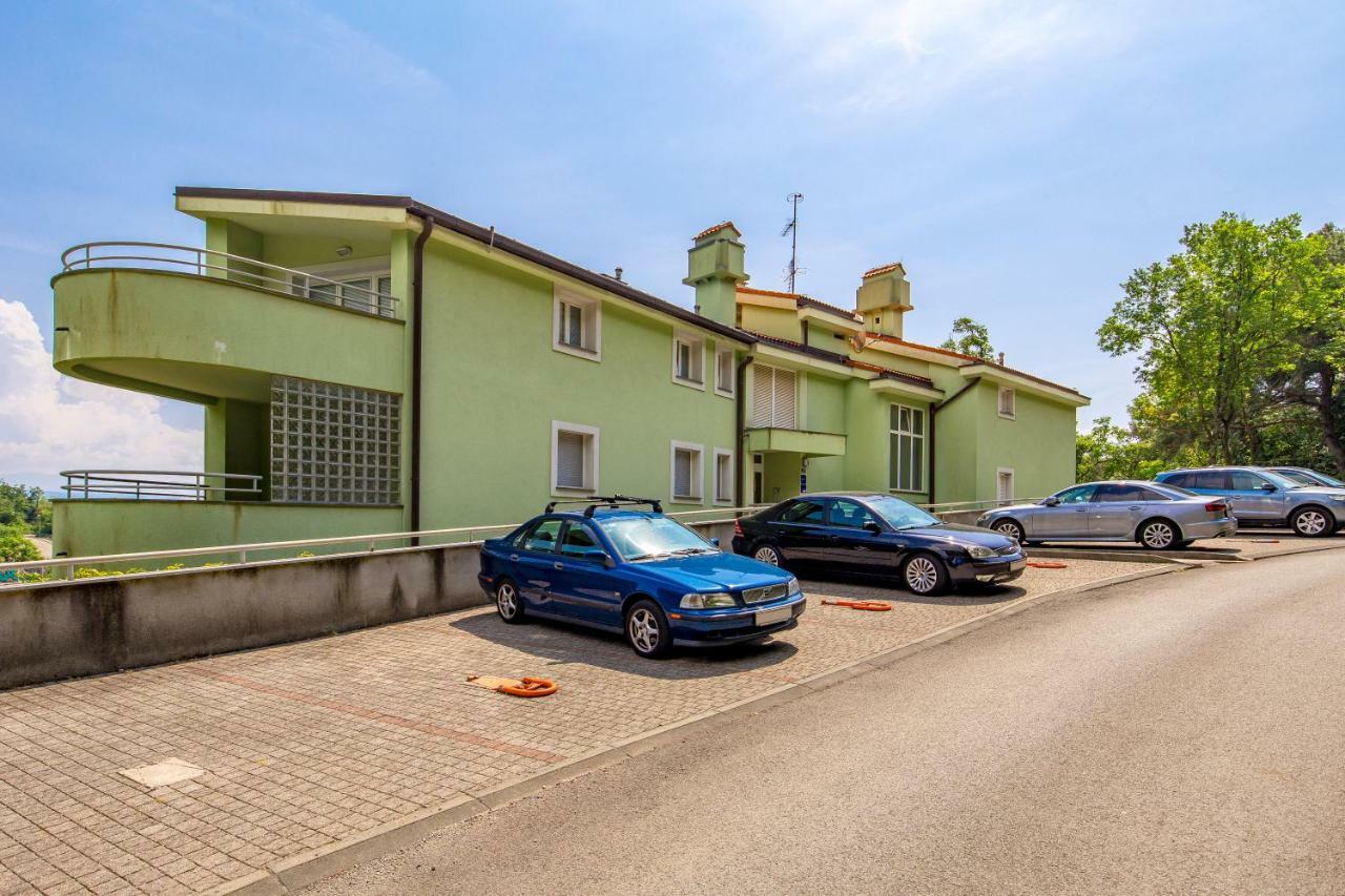 Apartment Maja Opatija With Free Private Parking And Lovely Sea View Terrace Exteriör bild