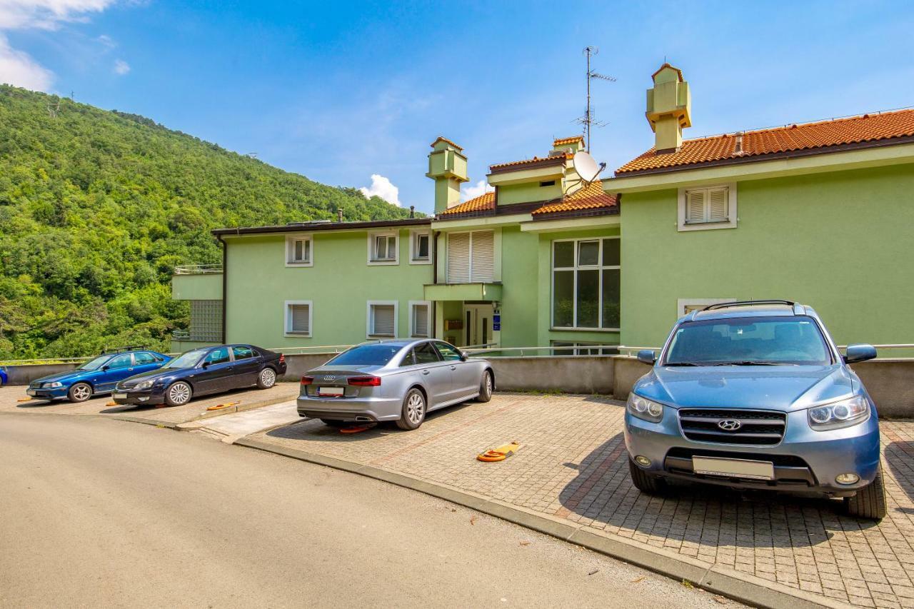 Apartment Maja Opatija With Free Private Parking And Lovely Sea View Terrace Exteriör bild