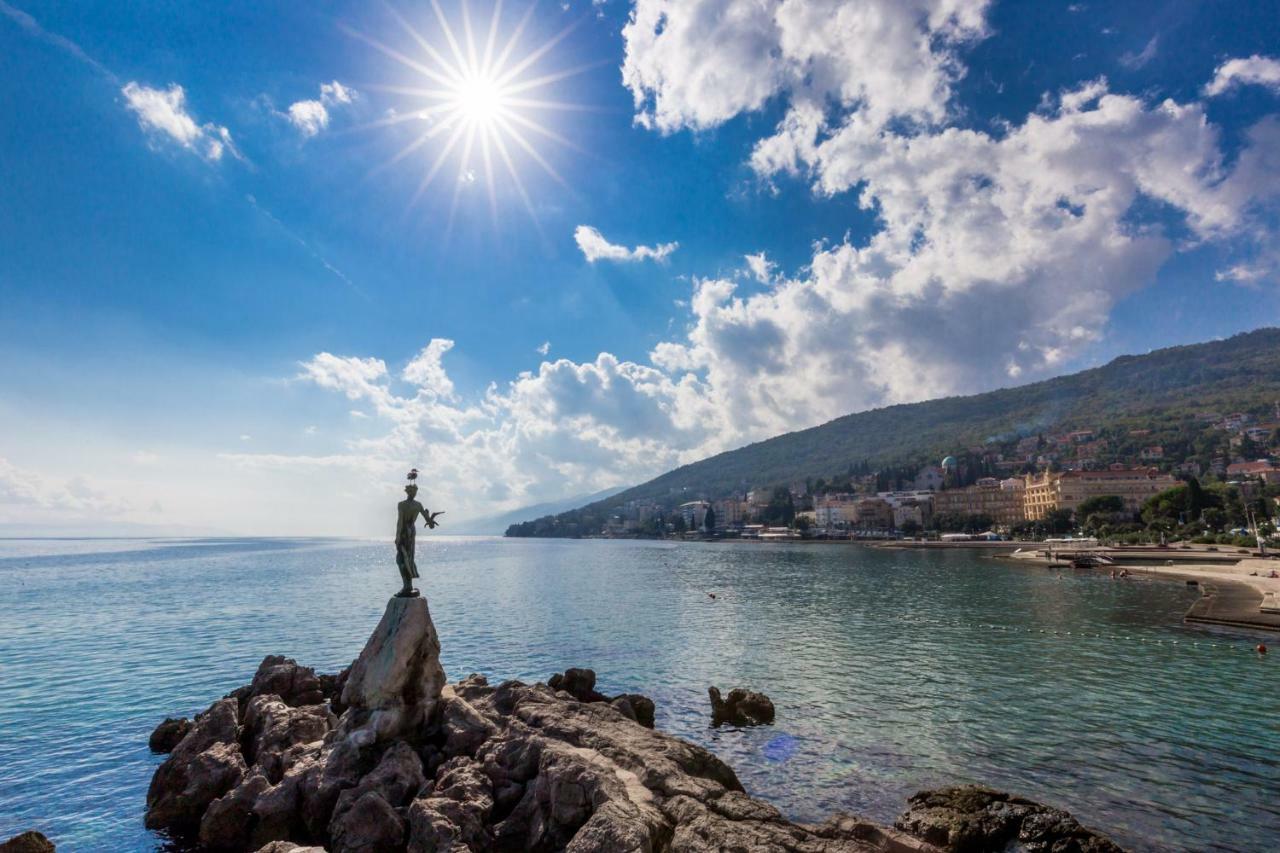 Apartment Maja Opatija With Free Private Parking And Lovely Sea View Terrace Exteriör bild